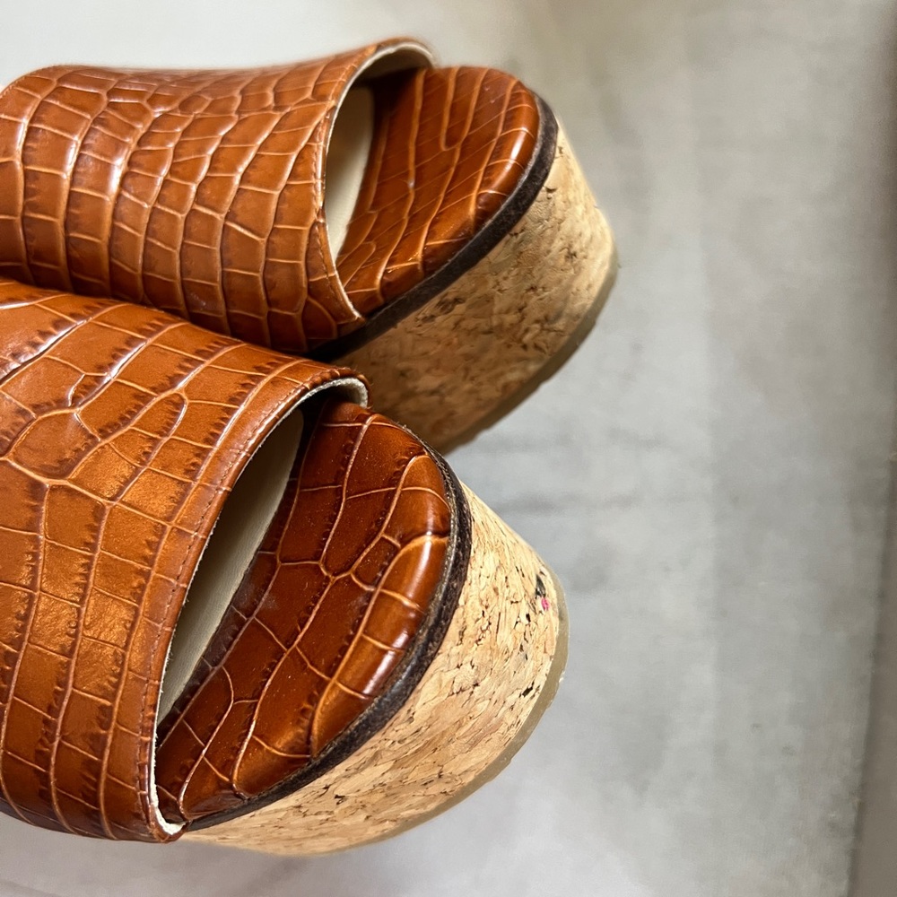 Jimmy Choo Dee Dee Croc Leather Cork Platform Sandals - Picture 15 of 15